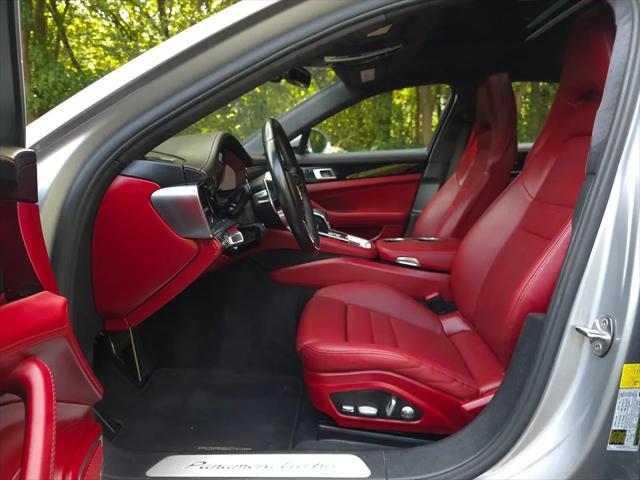 2018 Porsche Panamera Turbo