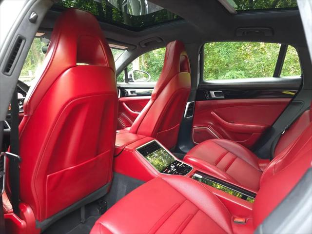 2018 Porsche Panamera Turbo