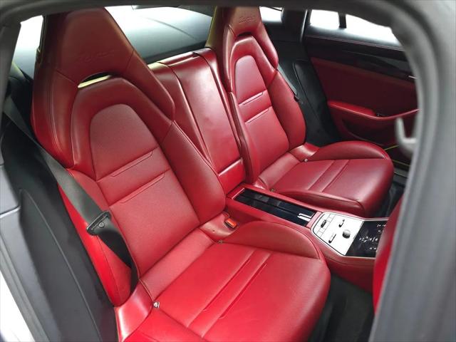 2018 Porsche Panamera Turbo