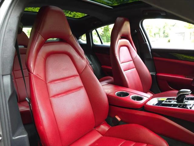 2018 Porsche Panamera Turbo