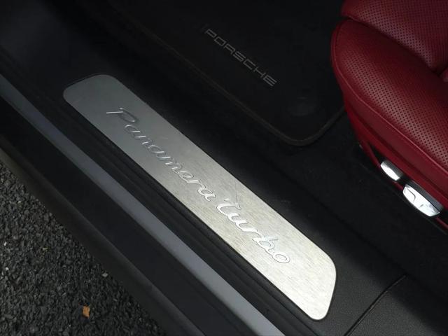 2018 Porsche Panamera Turbo