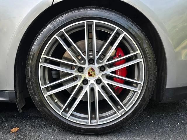 2018 Porsche Panamera Turbo