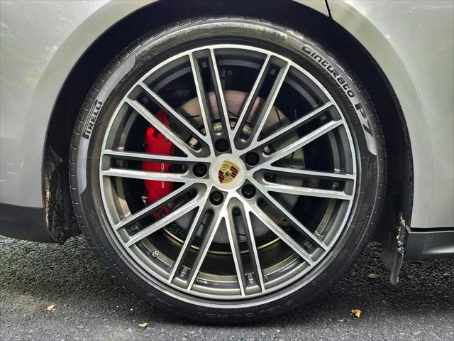 2018 Porsche Panamera Turbo