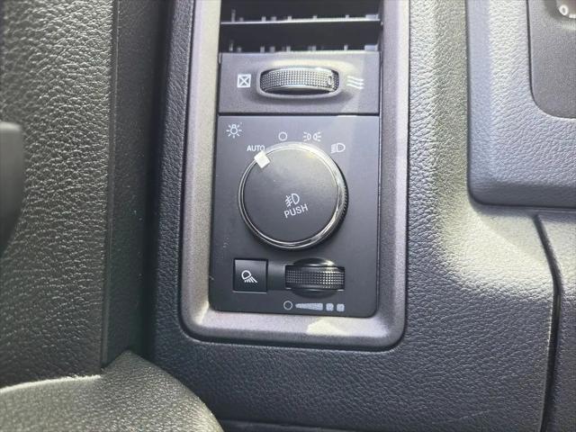 2018 Ram 1500 Express Quad Cab 4x4 64 Box