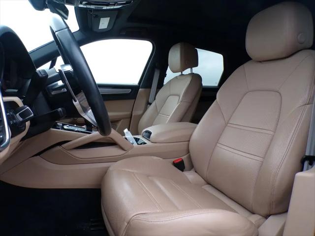 2023 Porsche Cayenne S Platinum Edition
