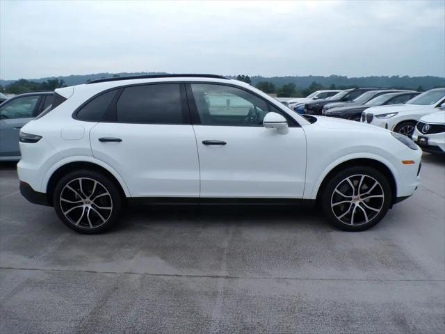 2023 Porsche Cayenne S Platinum Edition