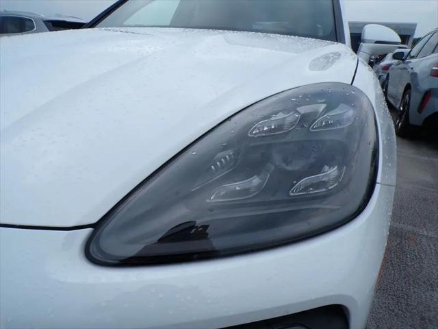 2023 Porsche Cayenne S Platinum Edition