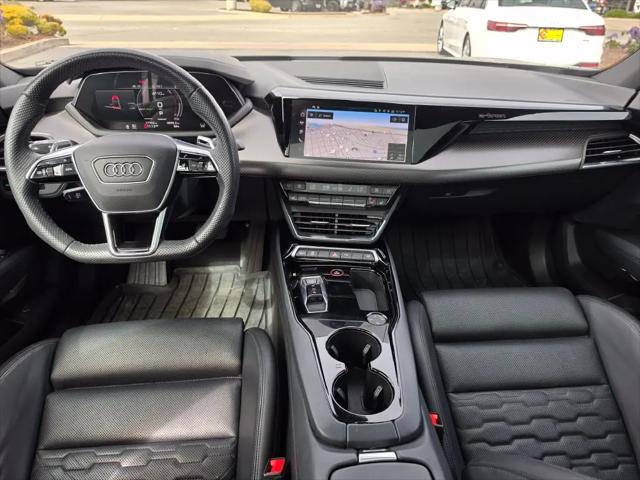 2024 Audi e-tron GT Premium Plus quattro