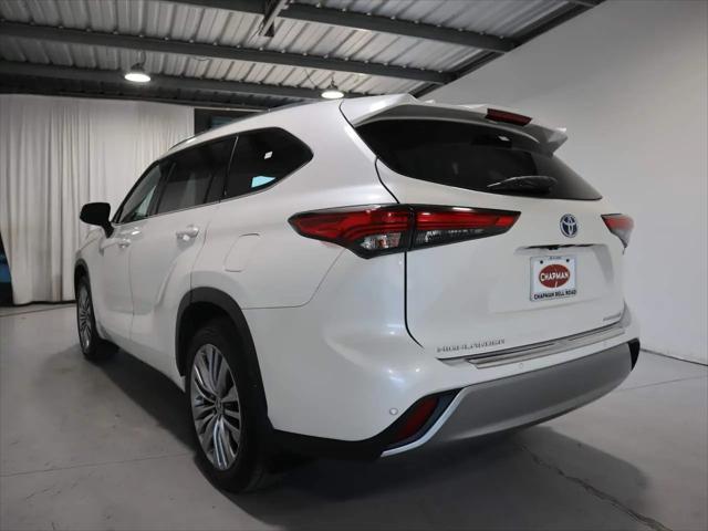 2021 Toyota Highlander Hybrid Platinum