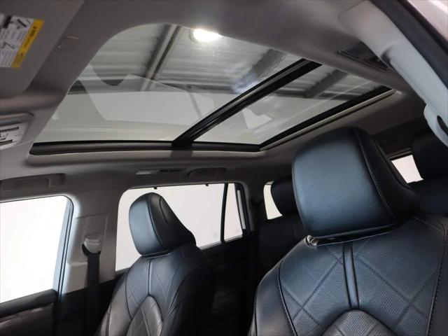 2021 Toyota Highlander Hybrid Platinum
