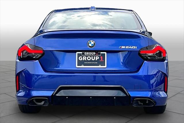 2025 BMW M240 i