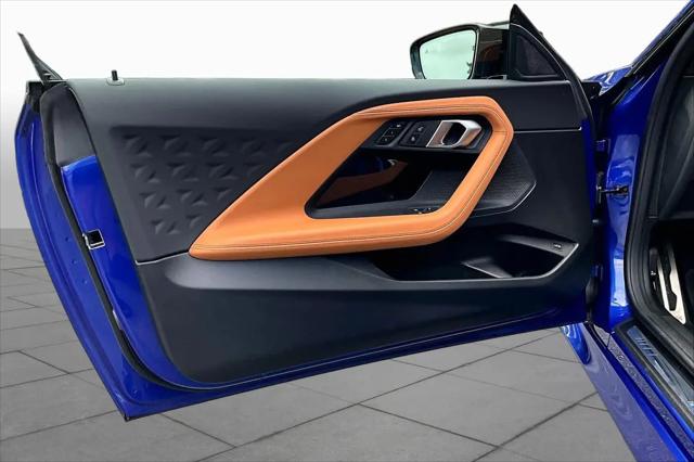 2025 BMW M240 i