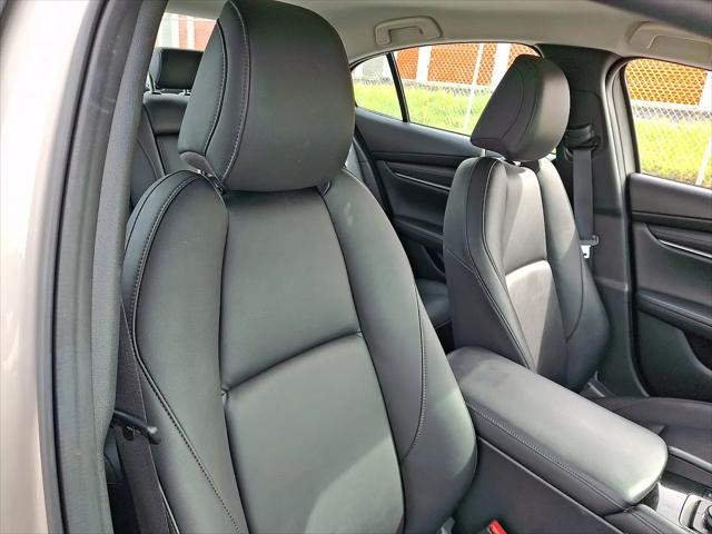 2025 Mazda Mazda3 2.5 S Select Sport