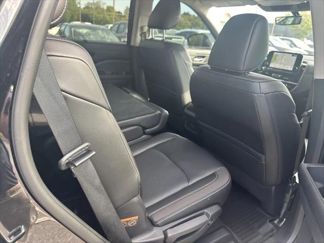 2024 Nissan Pathfinder SL FWD