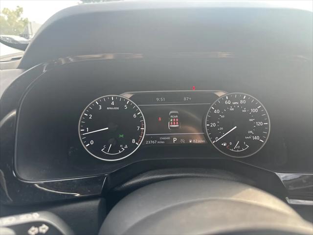 2024 Nissan Pathfinder SL FWD