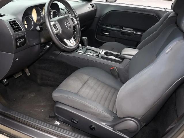 2013 Dodge Challenger SXT