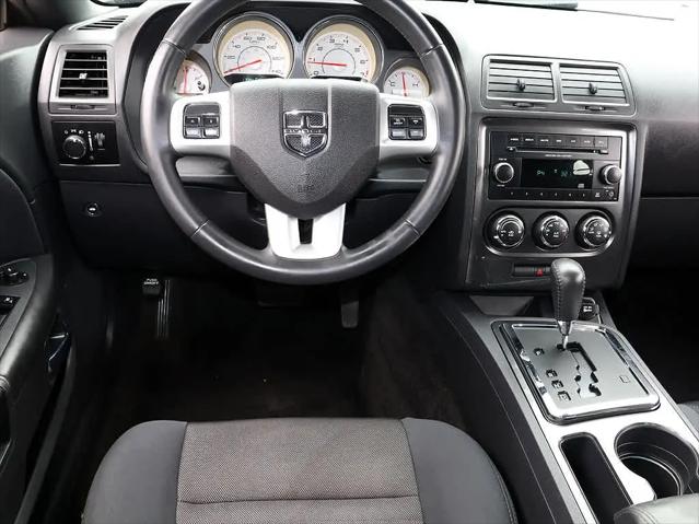 2013 Dodge Challenger SXT