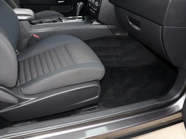 2013 Dodge Challenger SXT