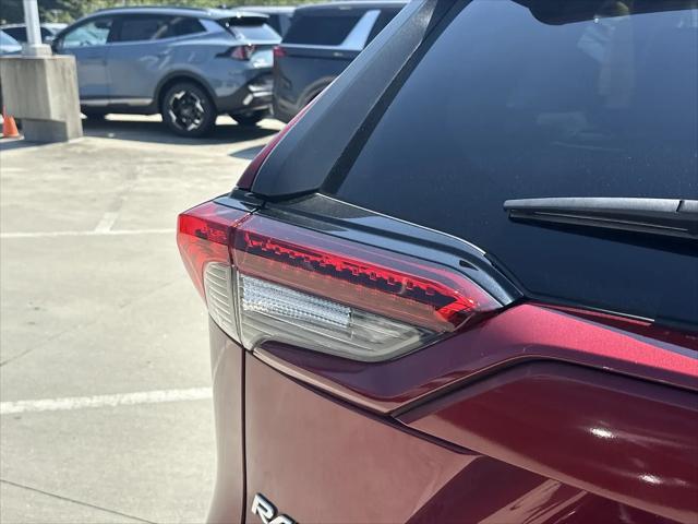 2021 Toyota RAV4 XLE Premium
