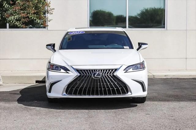 2025 Lexus ES 300h ES 300h