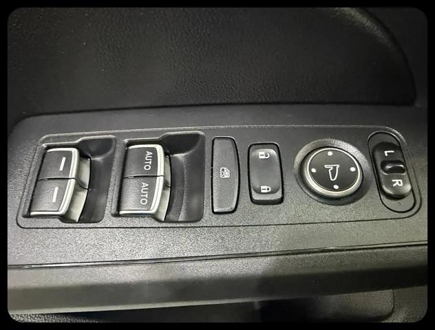 2023 Honda Civic EX-L w/o BSI