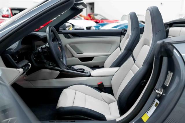 2025 Porsche 911 Carrera S