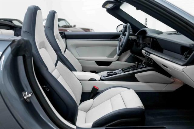 2025 Porsche 911 Carrera S