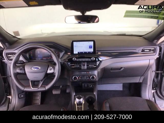 2025 Ford Escape ST-Line Select