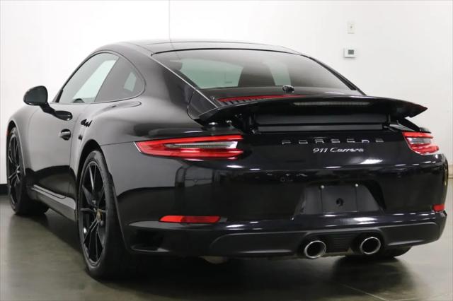2017 Porsche 911 Carrera