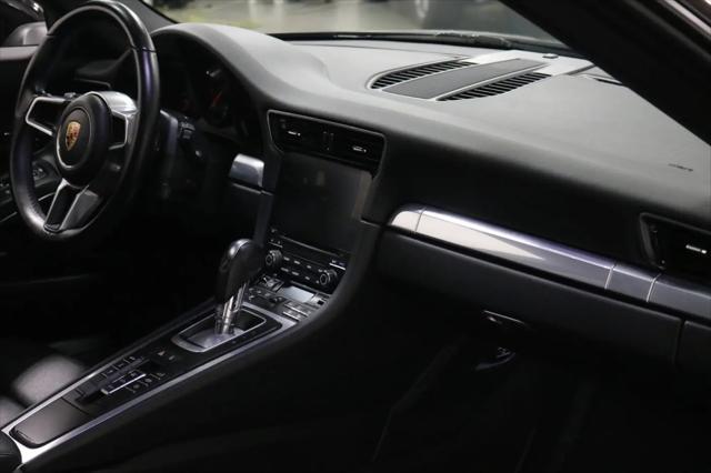 2017 Porsche 911 Carrera