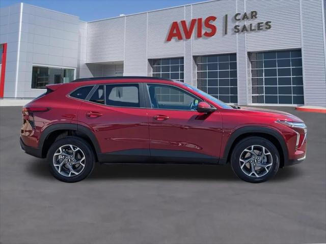 2025 Chevrolet Trax FWD LT