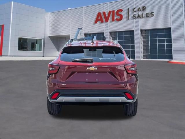 2025 Chevrolet Trax FWD LT