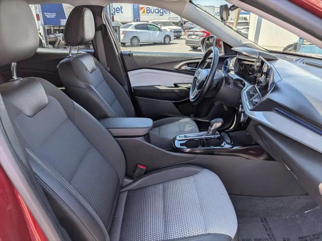 2025 Chevrolet Trax FWD LT
