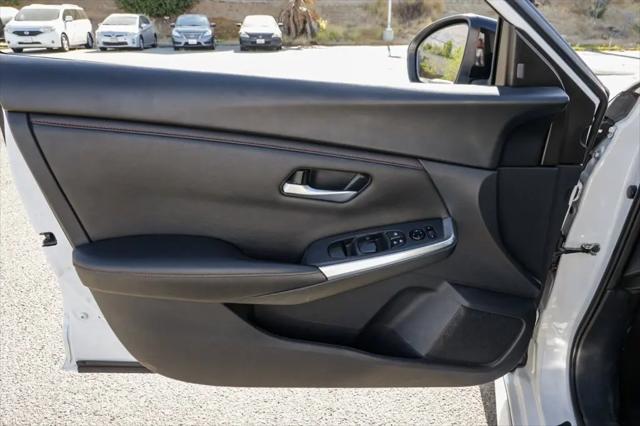 2024 Nissan Sentra SR Xtronic CVT
