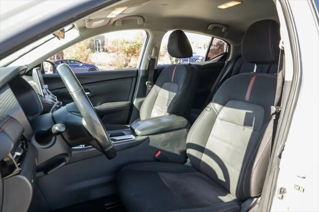 2024 Nissan Sentra SR Xtronic CVT