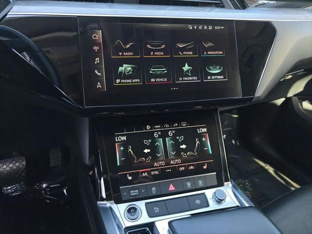 2021 Audi e-tron Premium quattro