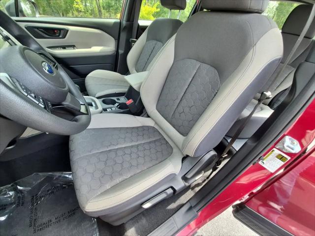 2025 Subaru Forester Base