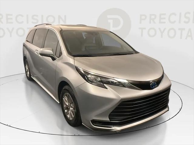 2025 Toyota Sienna LE for sale in Tucson, AZ