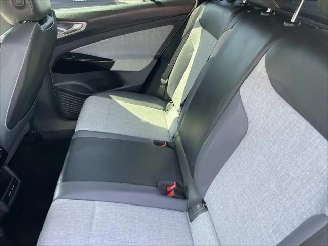 2023 Volkswagen ID.4 Pro