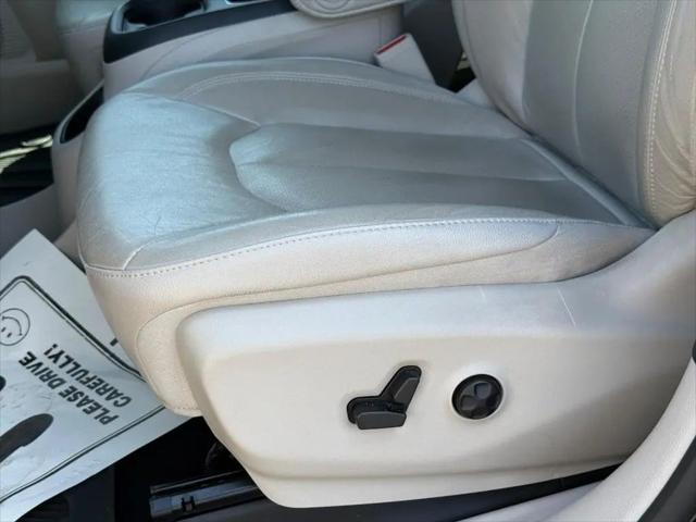 2021 Chrysler Pacifica Touring L