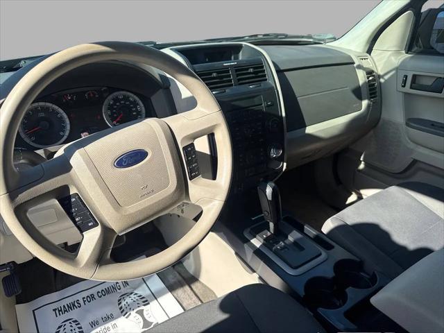 2010 Ford Escape XLS