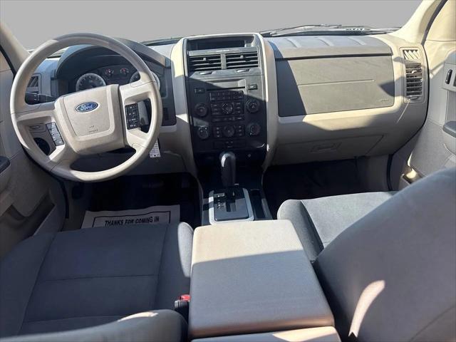 2010 Ford Escape XLS