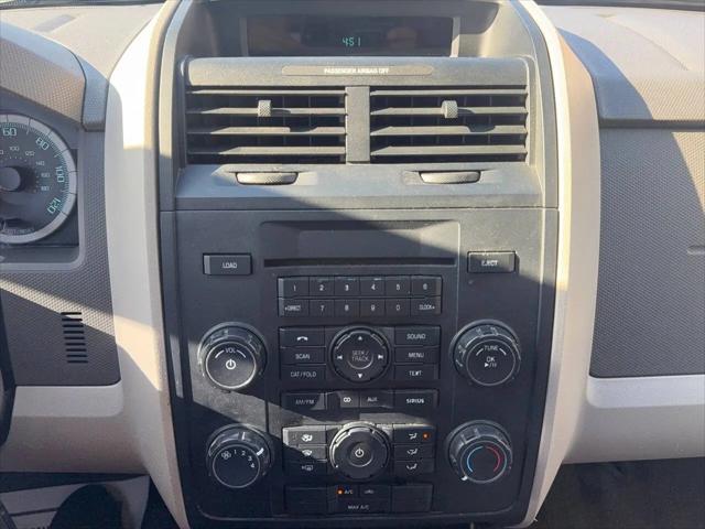 2010 Ford Escape XLS