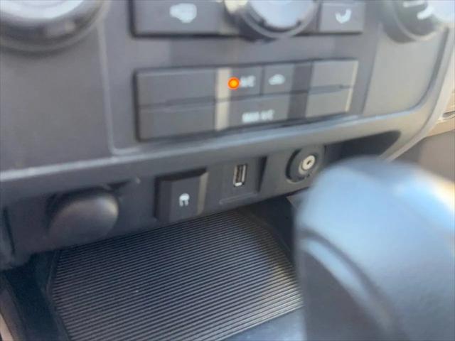 2010 Ford Escape XLS