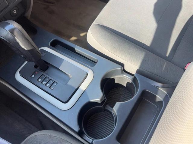 2010 Ford Escape XLS