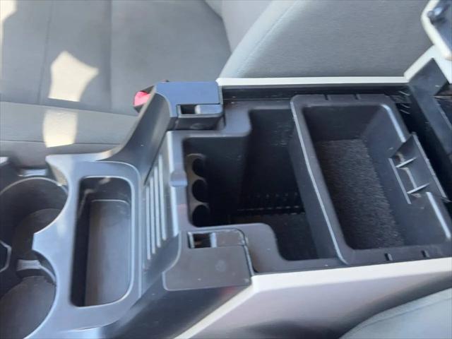 2010 Ford Escape XLS