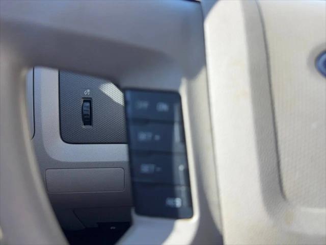 2010 Ford Escape XLS