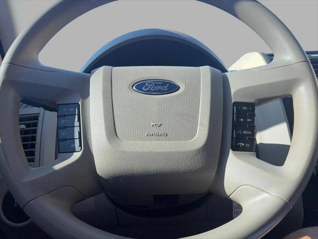 2010 Ford Escape XLS