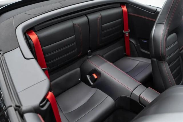 2025 Porsche 911 Carrera 4 GTS Cabriolet