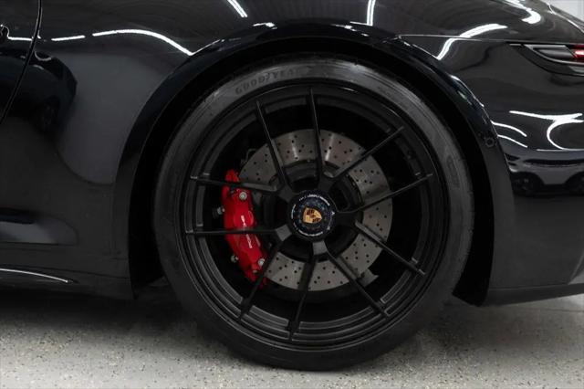 2025 Porsche 911 Carrera 4 GTS Cabriolet